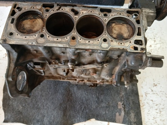 Opel Zafira B 2005-2009 Z18xer Motor Használt