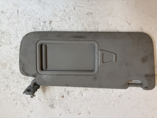 Kia Ceed I. 2006-2009 2006-2009 Napellenző Használt szürke tükrös jobb