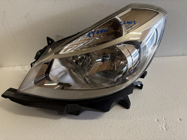 15000 Renault Clio III. 2007-2014 Bal első Lámpa Fényszóró