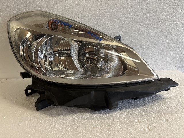 15001 Renault Clio III. 2007-2014 Jobb első Lámpa Fényszóró