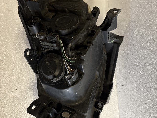 15001 Renault Clio III. 2007-2014 Jobb első Lámpa Fényszóró