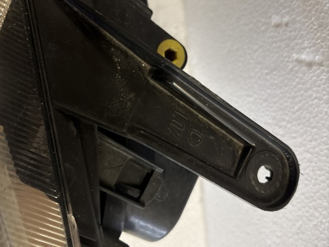 15004 Ford C-max  Bal első Lámpa Fényszóró