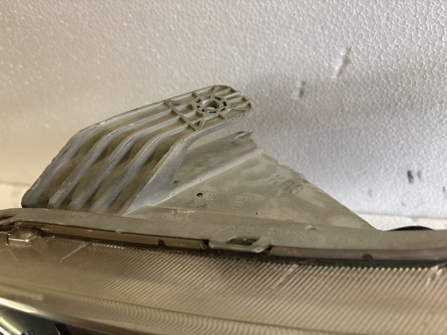 15024 Chevrolet Aveo 2011-2011 Bal első Lámpa Fényszóró