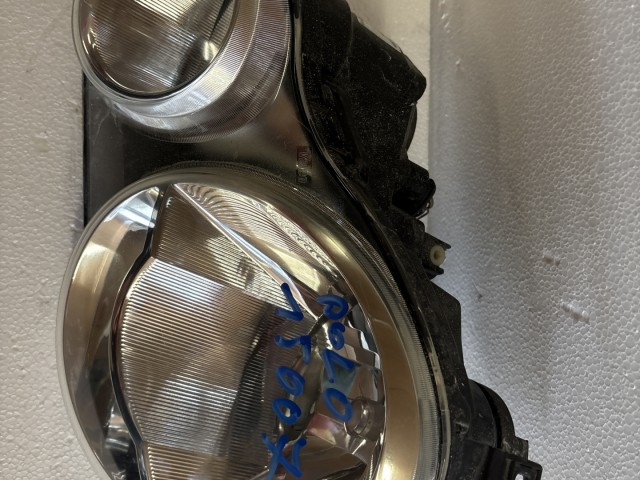 15007 Volkswagen Polo IV 2002-2009 Bal első  Lámpa Fényszóró