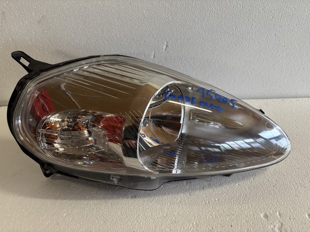 15005 Fiat Grande Punto  2005-2009 Jobb első Lámpa Fényszóró