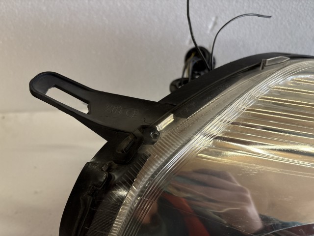 15003 Fiat Grande Punto Jobb első Lámpa Fényszóró