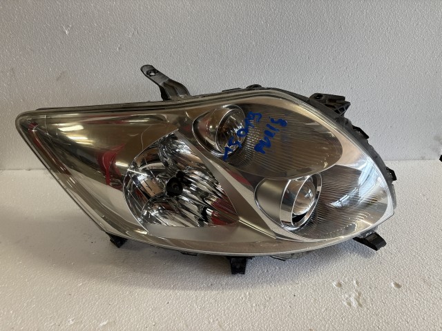 15019 Toyota Auris 2007-2012 Jobb első Lámpa Fényszóró Használt Projektoros