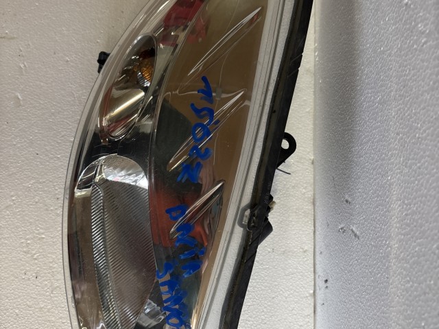 15027 Dacia Sandero Jobb első Lámpa Fényszóró