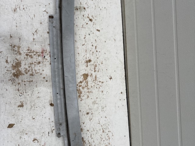 Opel Meriva B első Lökhárító merevítő ezüst z176