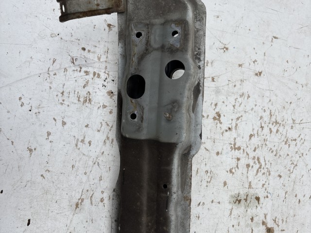 Opel Antara hátsó Lökhárító merevítő fehér