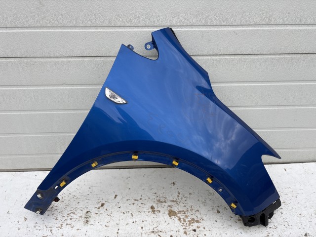 15083 Opel Mokka Jobb első Sárvédő Kék facelift előtti