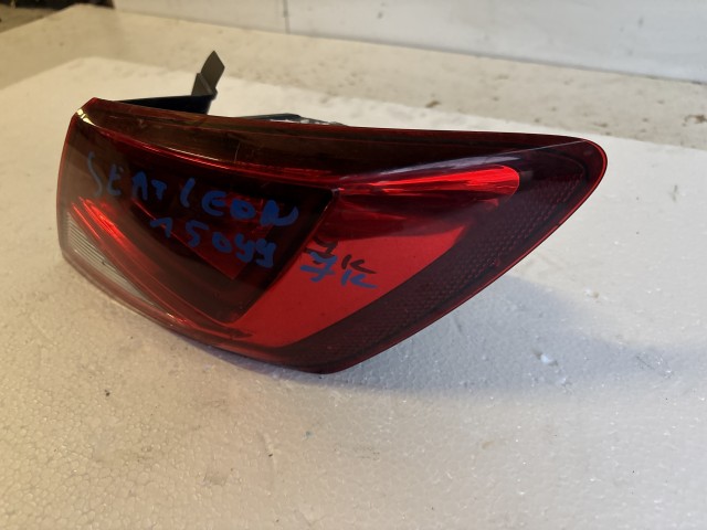 15099 Seat Leon 2012-2016 Jobb hátsó Lámpa