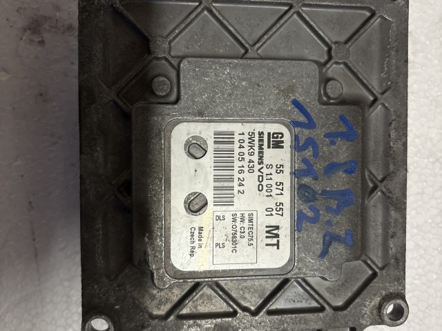 Opel Zafira B 1.8i 16V (A18XER) motorvezérlő