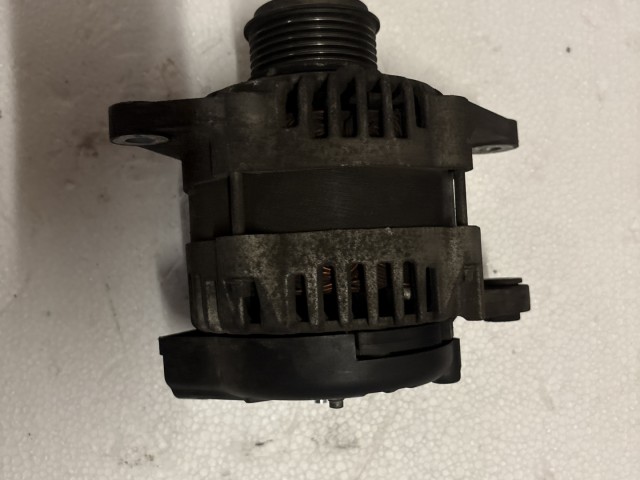 Opel Astra J (1.7cdti) bontott generátor motorkód a17dtr