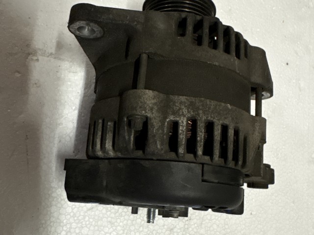 Opel Astra J (1.7cdti) bontott generátor motorkód a17dtr