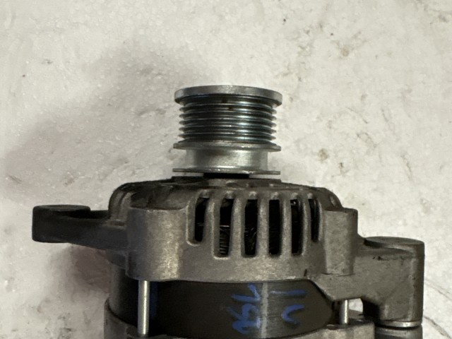 Opel Insignia 2.0 cdti a20dth újszerű Generátor