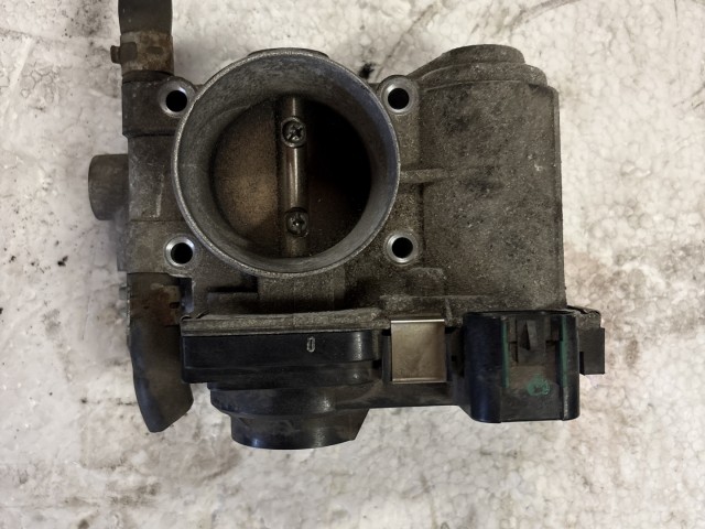 Opel Astra H Z16xep  Fojtószelep