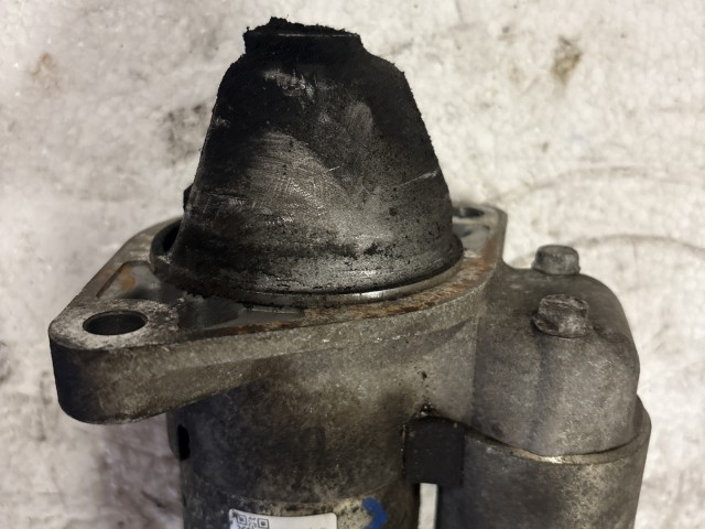 Opel Astra J Önindító 1.7 CDTI