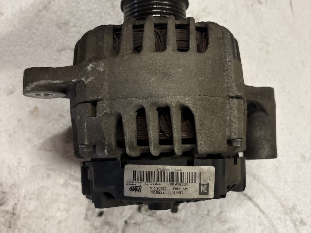 Opel Insignia A 2.0 cdti generátor 13588306