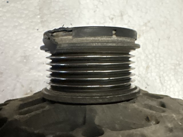 Opel Insignia A 2.0 cdti generátor 13588306