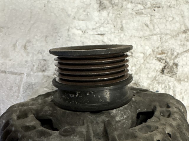 Opel Astra H Zafira B 1.6 Benzin z16xer Generátor