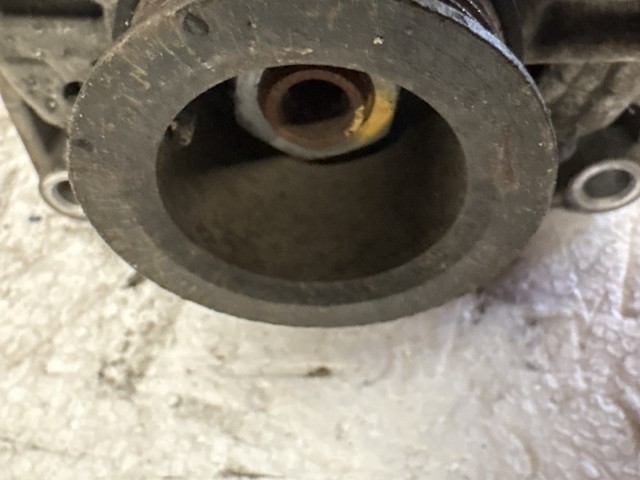 Opel Astra H Zafira B 1.6 Benzin z16xer Generátor