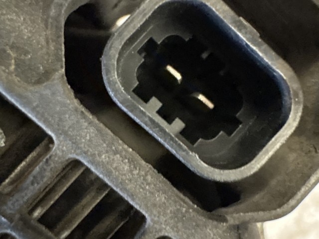 Opel Mokka Generátor 1.6 Benzin motorkód f16d4