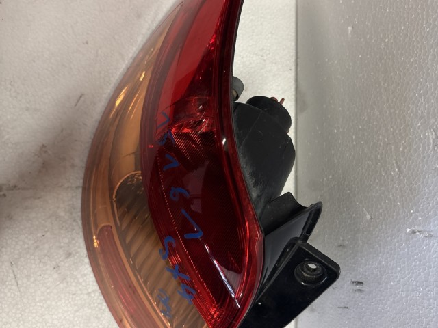 15161 Suzuki SX4 2007-2013 Bal hátsó Lámpa