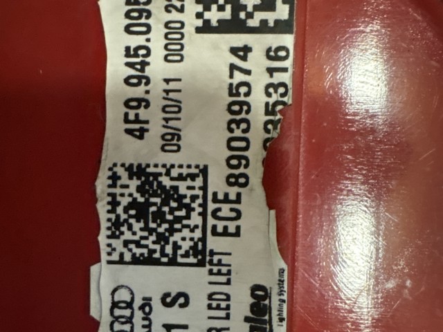 15173 Audi A6 Bal hátsó Lámpa