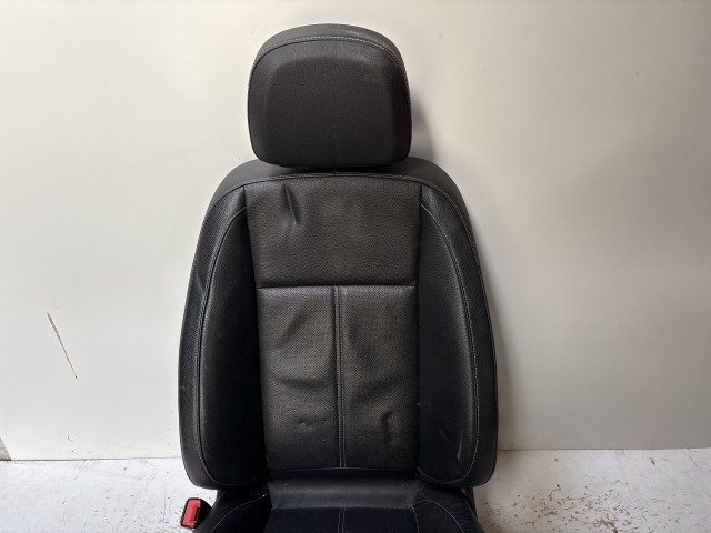 15179 Opel Astra J bal első Ülés bőr Fekete