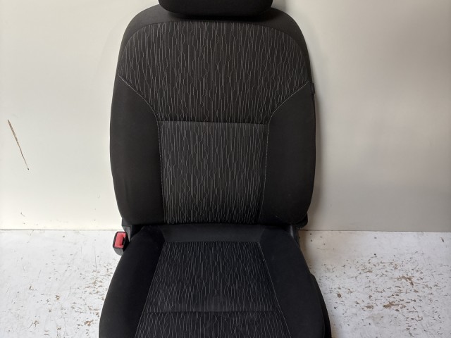 15183 Opel Astra J 2009-2015 bal első Ülés szövet Fekete