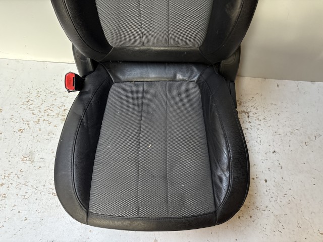 15180 Opel Antara 2006-2015 bal első Ülés bőr és szövet Fekete, szürke