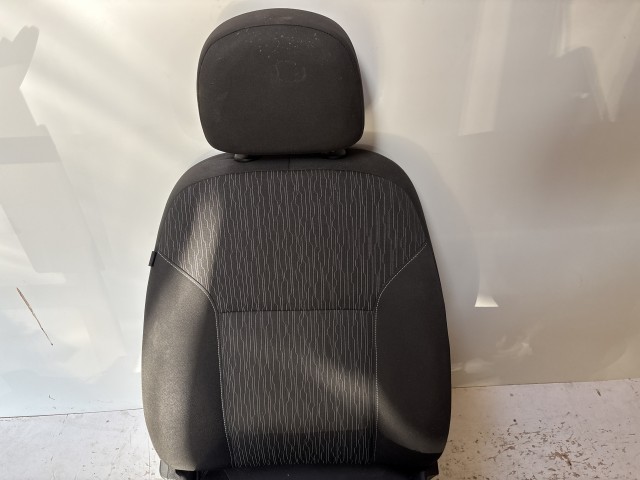 15185 Opel Astra J jobb első Ülés Használt szövet Fekete