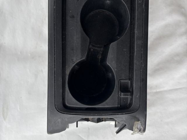 Opel Antara 2006-2015 Könyöklő Használt bőr Fekete 