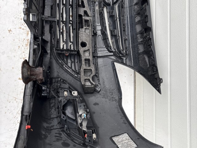 15194 Opel Astra J Facelift Első Lökhárító Fekete Z22C