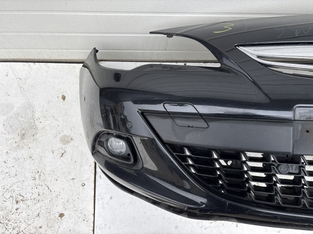 15196 Opel Astra J GTC Első Lökhárító Fekete Z22C