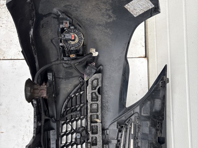 15196 Opel Astra J GTC Első Lökhárító Fekete Z22C