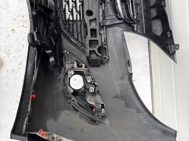 15197 Opel Astra J Facelift Első Lökhárító Szürke  Z179