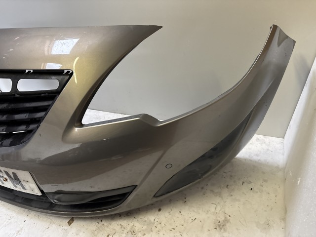 15206 Opel Meriva B Első Lökhárító Barna Z40W