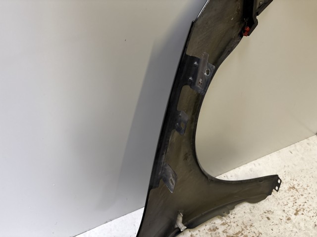 15217 Opel Astra J Bal első Sárvédő Fekete Z22C