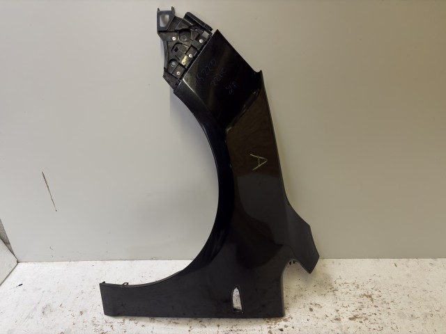 15220 Opel Astra J 2009-2015 Bal első Sárvédő Fekete Z22C