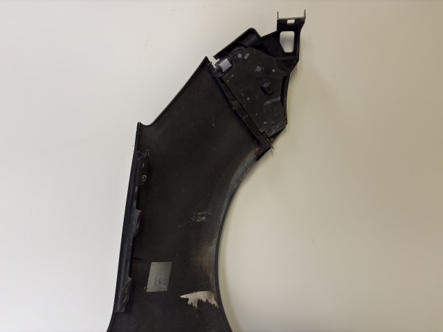 15220 Opel Astra J 2009-2015 Bal első Sárvédő Fekete Z22C