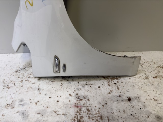 15225 Opel Astra J Jobb első Sárvédő Fehér