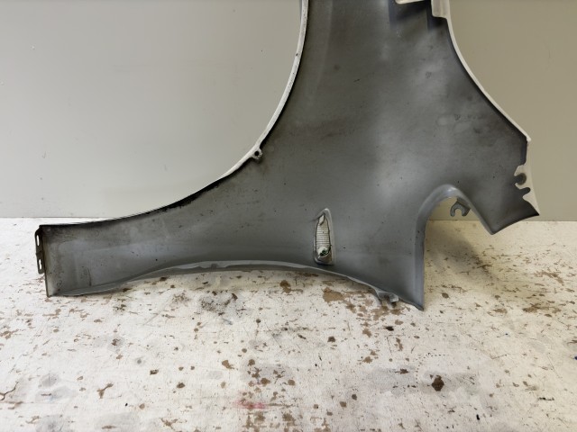 15225 Opel Astra J Jobb első Sárvédő Fehér