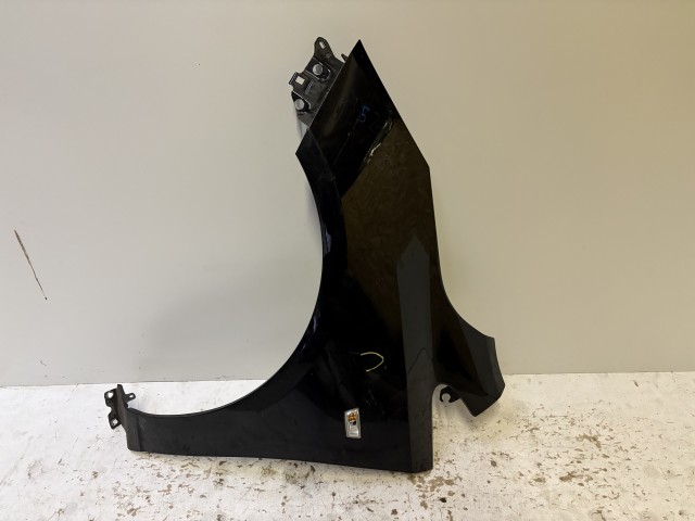 15231 Opel Corsa E Bal első Sárvédő Fekete Z20R