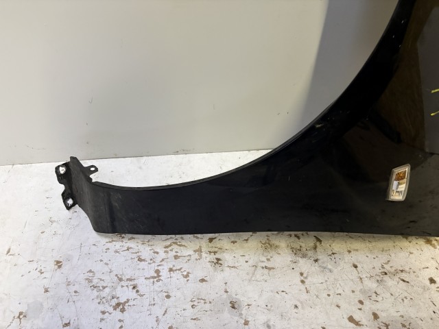 15231 Opel Corsa E Bal első Sárvédő Fekete Z20R