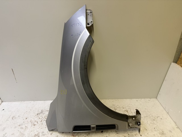 15237 Opel Antara 2006-2015 Jobb első Sárvédő Ezüst Z176