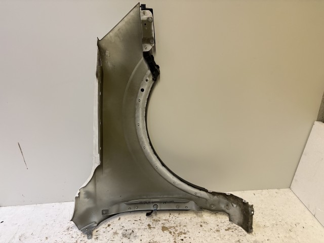 15236 Opel Antara 2006-2015 Bal első Sárvédő Fehér