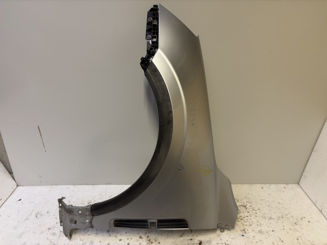 15234 Opel Antara 2006-2015 Bal első Sárvédő Ezüst  Z176