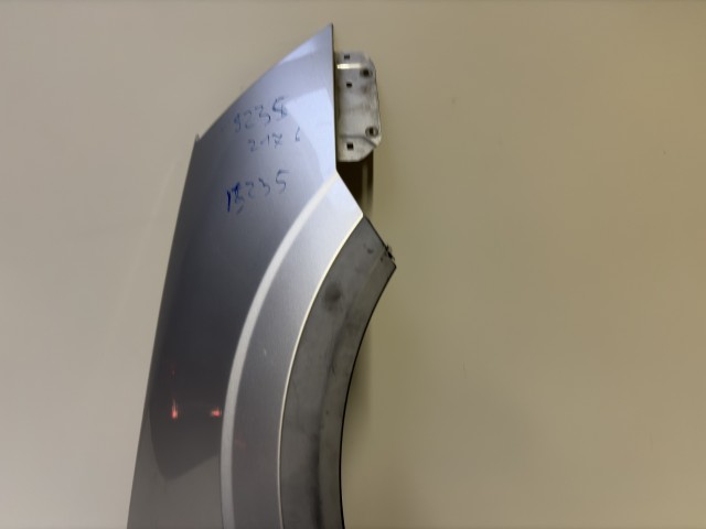 15235 Opel Antara 2006-2015 Jobb első Sárvédő Ezüst  Z176